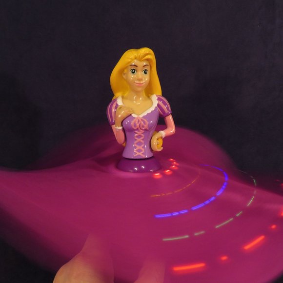 Disney Rapunzel Fundango Figure Battery Operated (Y12) - Picture 1 of 7